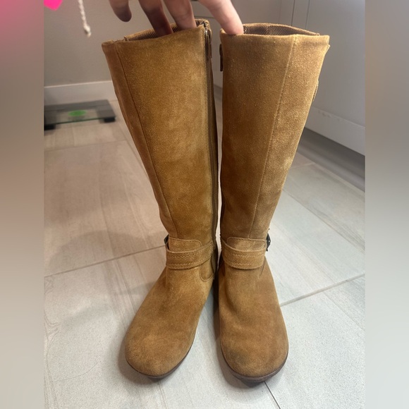 BOC Tan Suede Knee-High Boots, Size 6M - Picture 1 of 8